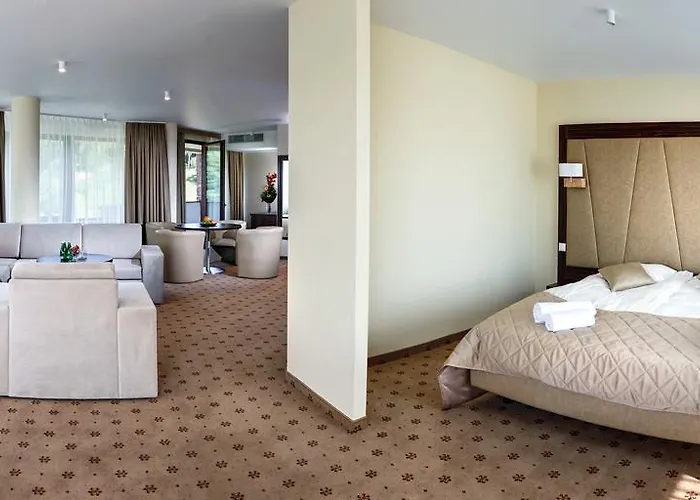 Royal Botanic Hotel 3*