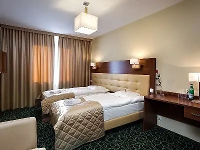 Royal Botanic Hotel 3*